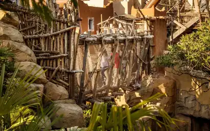 DEEP IN AFRICA – ADVENTURE TRAIL